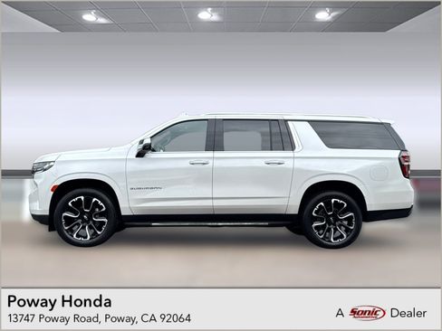 Used 2023 Chevrolet Suburban Premier AWD/4WD image 1