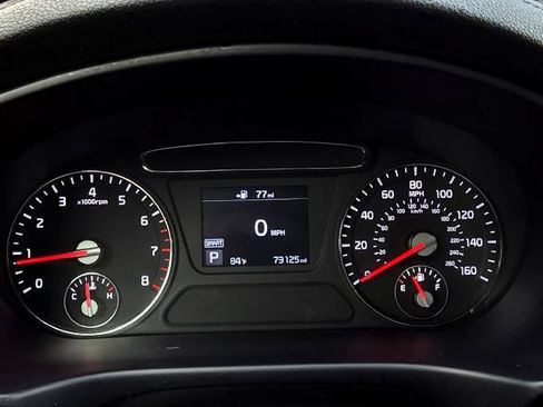 Used 2020 Kia Sorento LX AWD/4WD image 15