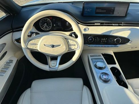 Used 2024 Genesis Electrified GV70 Advanced image 14