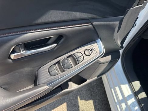 Used 2023 Nissan Sentra SR w/ Midnight Edition Package FWD image 8