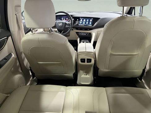 Used 2022 Buick Envision Essence w/ Technology Package I FWD image 31