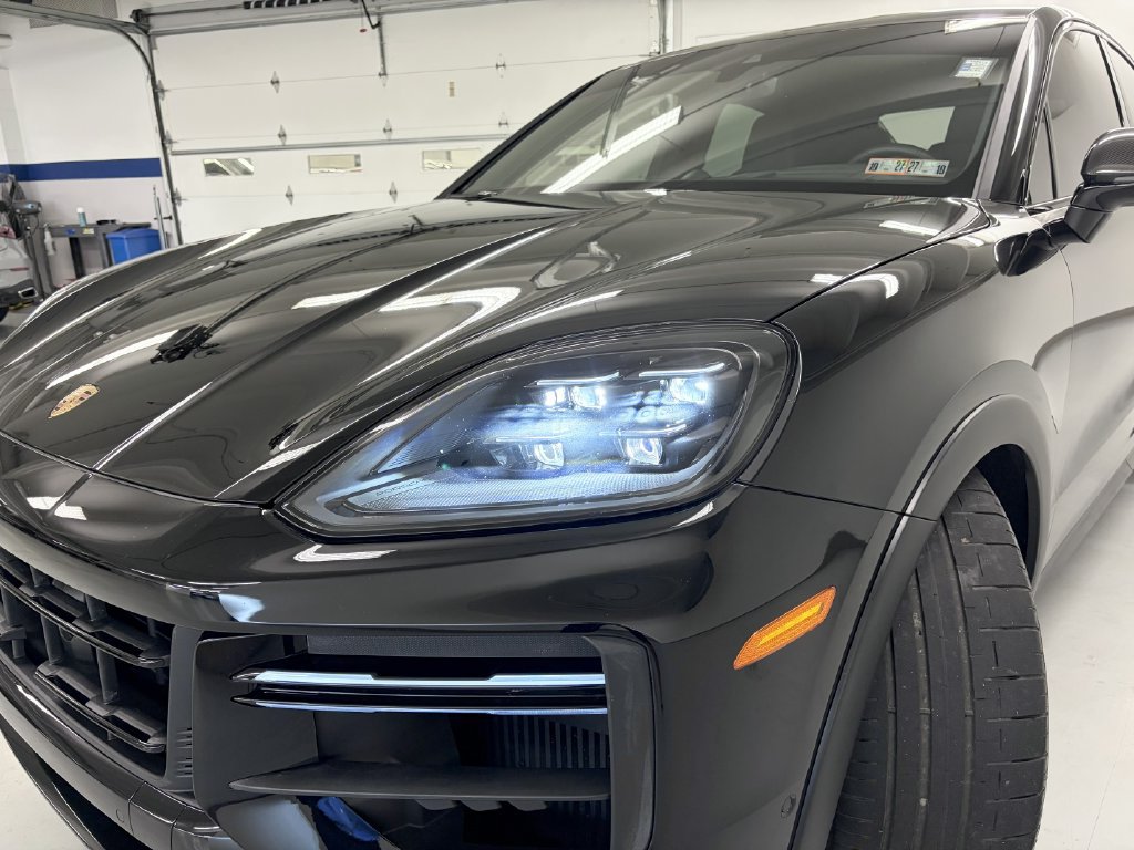 Used 2026 Porsche Cayenne Turbo GT AWD/4WD image 12