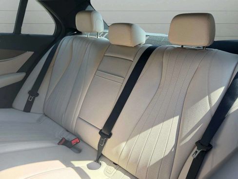 Used 2021 Mercedes-Benz E 350 Sedan image 39
