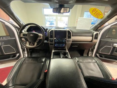 Used 2019 Ford F250 Lariat w/ Lariat Ultimate Package image 32