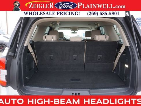 Used 2024 Ford Expedition XLT image 10