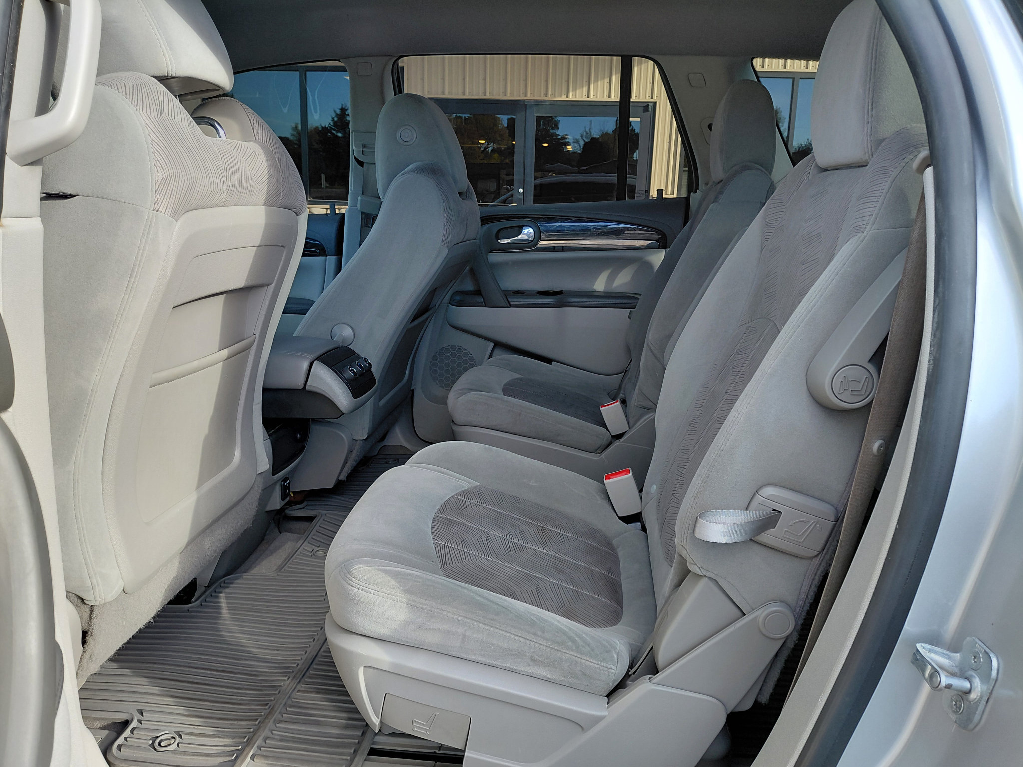 Used 2014 Buick Enclave Convenience FWD image 11