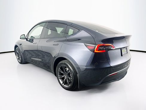 Used 2024 Tesla Model Y Long Range AWD/4WD image 5