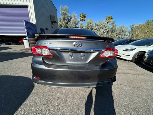 Used 2011 Toyota Corolla image 5