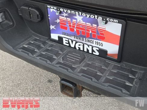 Used 2023 Toyota Tacoma TRD Off-Road image 32