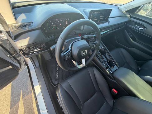 Used 2024 Honda Accord Touring image 16