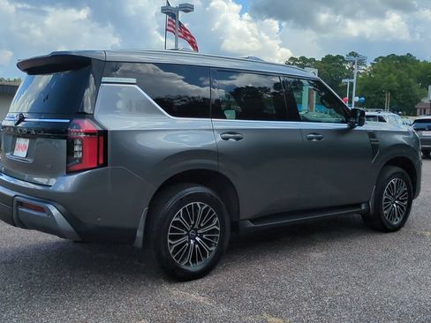 Used 2025 Nissan Armada SL w/ Captain's Chari Seat Package AWD/4WD image 5