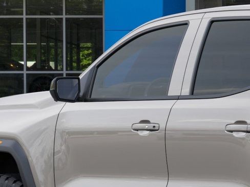 New 2026 GMC Canyon AT4 w/ Technology Plus Package AWD/4WD image 12