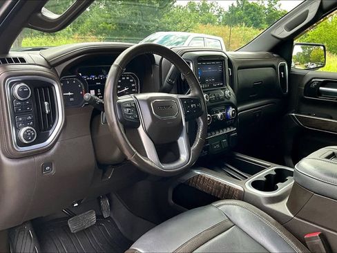 Used 2022 GMC Sierra 1500 Denali w/ Driver Alert Package II AWD/4WD image 10