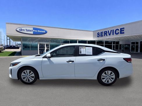 Used 2024 Nissan Sentra S FWD image 39