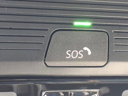 New 2026 Volkswagen Tiguan SE image 24