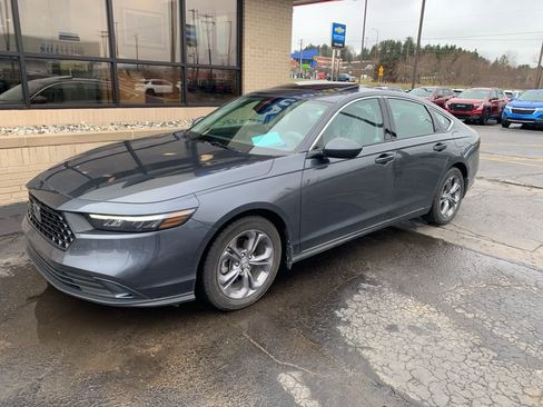 Used 2024 Honda Accord EX image 3