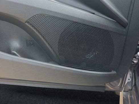 Used 2023 Toyota Camry SE image 36