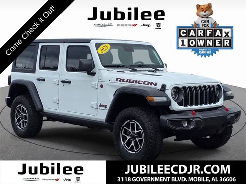 Used 2025 Jeep Wrangler Unlimited Rubicon AWD/4WD image 1