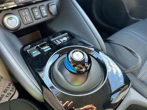 Used 2024 Nissan Leaf SV Plus image 30