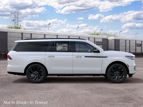 New 2027 Lincoln Navigator L Reserve w/ Jet Appearance Package AWD/4WD image 5