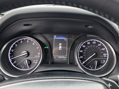 Used 2024 Toyota Camry SE image 15