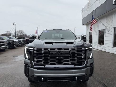 Certified 2024 GMC Sierra 2500 Denali Ultimate image 2
