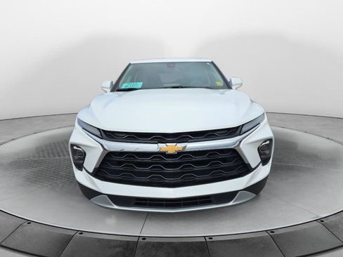 Certified 2025 Chevrolet Blazer LT AWD/4WD image 8