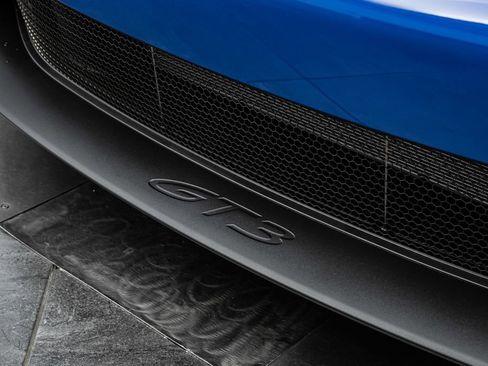 Used 2025 Porsche 911 GT3 image 13