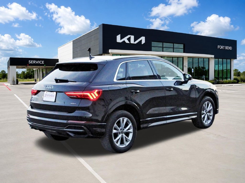 Used 2022 Audi Q3 2.0T Premium Plus w/ Premium Plus Package AWD/4WD image 5