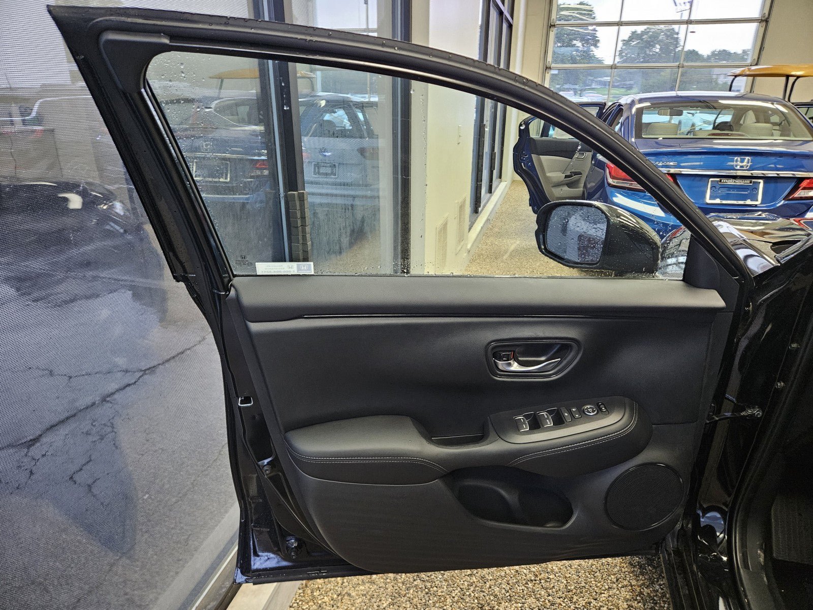 New 2027 Honda HR-V EX-L image 16