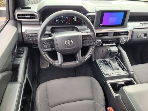 Certified 2025 Toyota Tacoma SR5 image 7