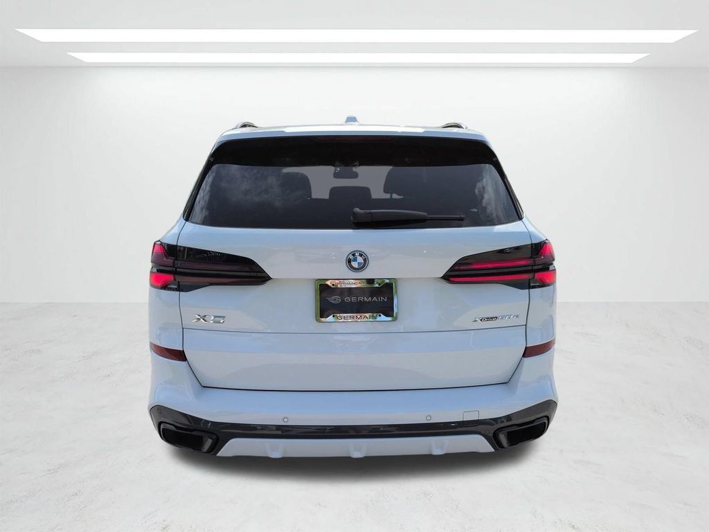 New 2026 BMW X5 xDrive50e w/ M Sport Package AWD/4WD image 5