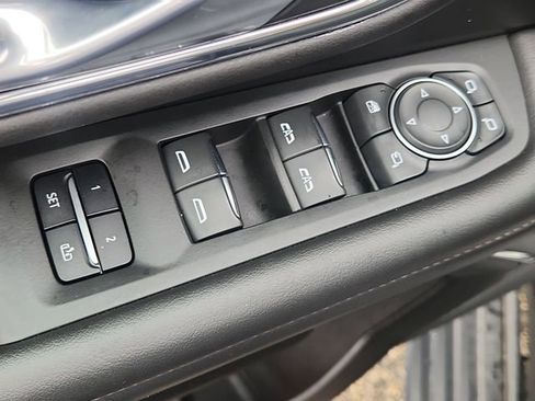 Used 2023 Chevrolet Tahoe High Country AWD/4WD image 24