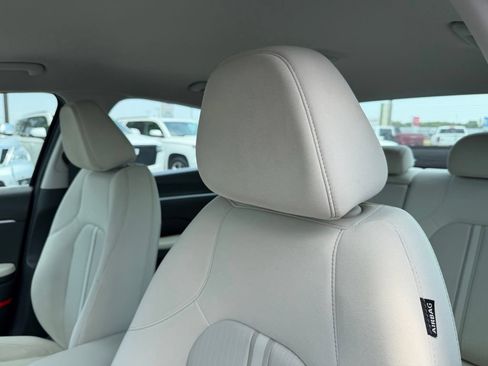 Used 2025 Hyundai Sonata SEL FWD image 12