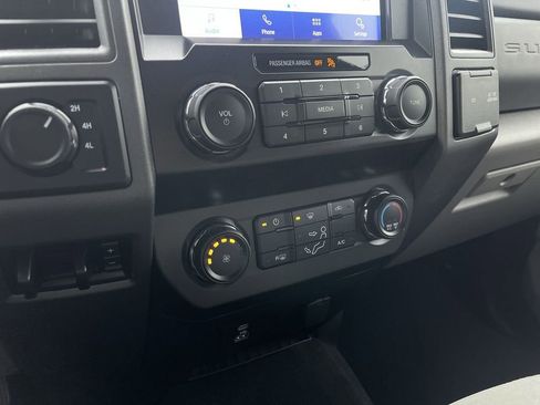 Used 2021 Ford F250 XL w/ STX Appearance Package image 32