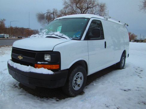 Used 2012 Chevrolet Express 2500 image 3