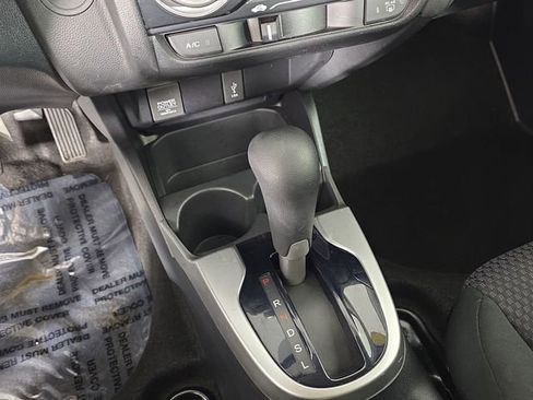 Used 2020 Honda Fit LX image 30