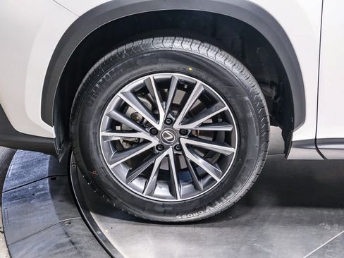 Used 2025 Lexus NX 250 FWD image 10