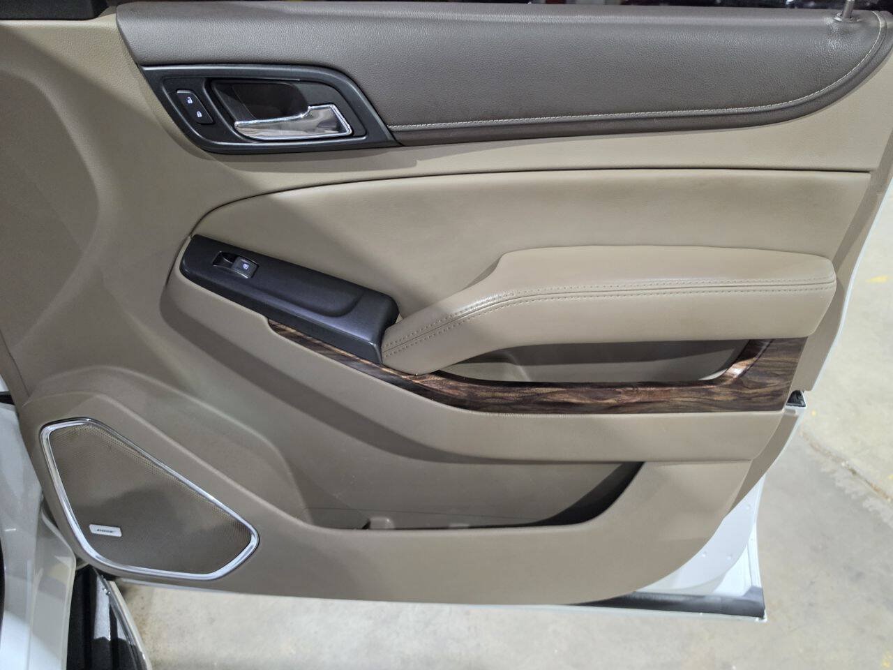 Used 2018 GMC Yukon XL SLT w/ Premium Edition AWD/4WD image 38