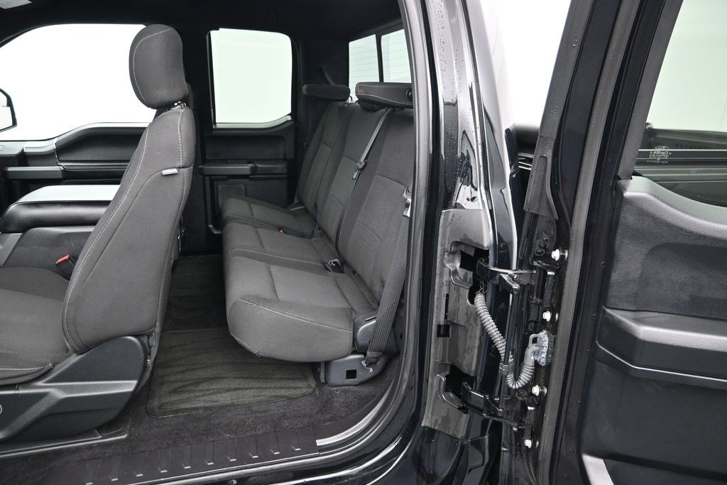 Used 2017 Ford F150 XLT w/ Equipment Group 302A Luxury AWD/4WD image 11