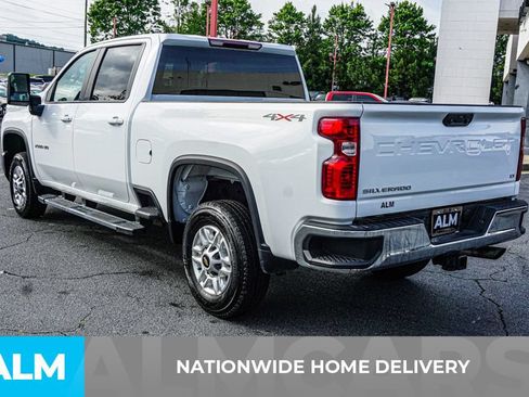 Used 2025 Chevrolet Silverado 2500 LT w/ Convenience Package AWD/4WD image 4