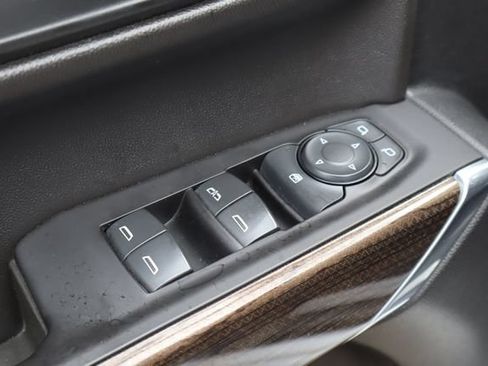 Used 2019 Chevrolet Silverado 1500 LT Trail Boss AWD/4WD image 20