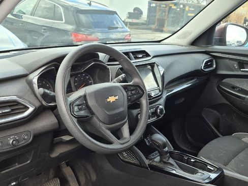Used 2023 Chevrolet TrailBlazer LT w/ Convenience Package image 8