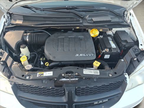 Used 2014 RAM C/V Tradesman image 4