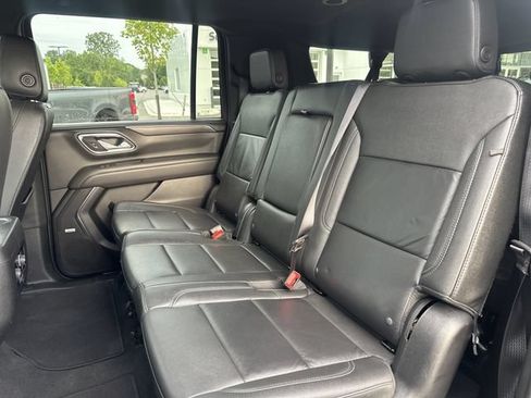 Used 2024 Chevrolet Suburban LT AWD/4WD image 23