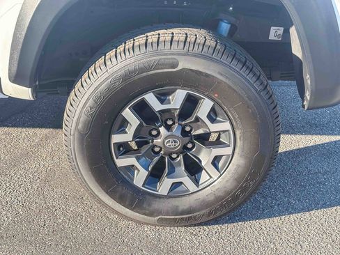 Certified 2023 Toyota Tacoma TRD Off-Road image 12