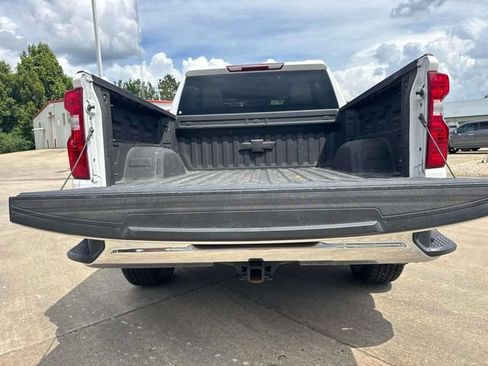 Used 2023 Chevrolet Silverado 1500 LT w/ Protection Package RWD image 12