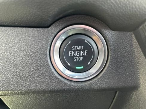 Used 2025 Chevrolet Traverse LT w/ Sun and Wheel Package AWD/4WD image 22