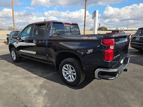 Used 2022 Chevrolet Silverado 1500 LT w/ Safety Package image 4