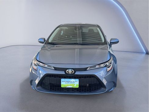 Used 2022 Toyota Corolla LE FWD image 2